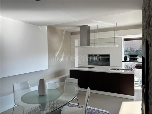 Villa Plurifamiliare di 250 mq a Mezzocammino, Spinaceto, Tor de' Cenci Roma