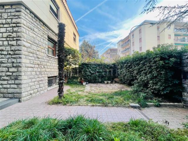 Villa Plurifamiliare di 255 mq a Borgo Trento, Crocifissa di Rosa, Mompiano, Villaggio Prealpino Brescia