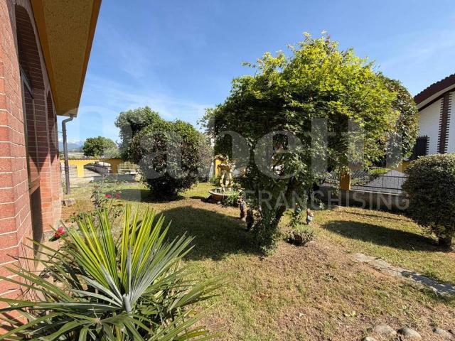 Villa plurifamiliare in vendita a Bruino