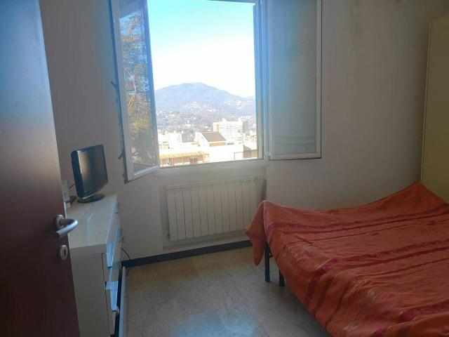 Villa plurifamiliare in vendita a Genova
