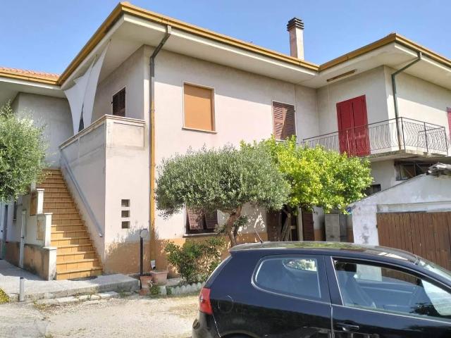 Villa plurifamiliare in vendita a Senigallia