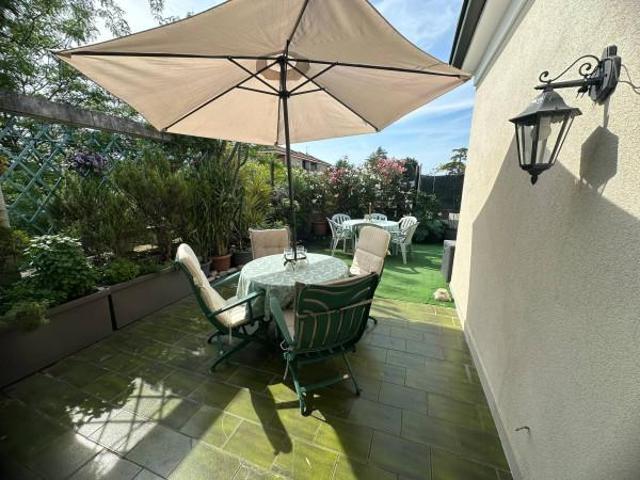 Villa plurifamiliare in vendita a Padova