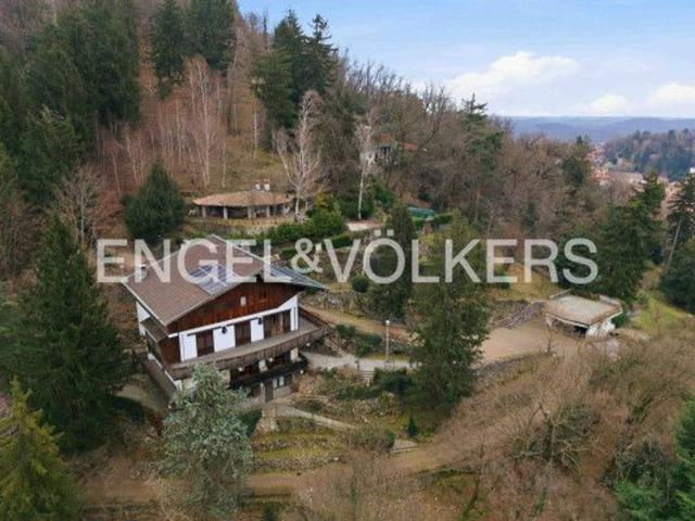 Villa plurifamiliare in vendita a Viggiu'