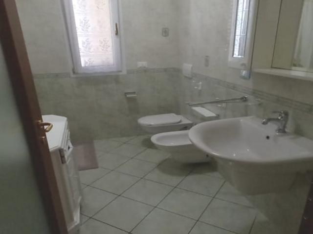 Villa plurifamiliare in affitto a Ravenna