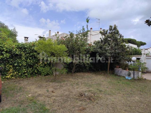 Villa plurifamiliare Orsa Maggiore 11, Litoranea Terracina San Felice, Terracina