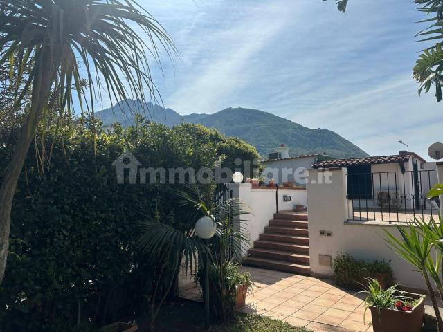 Villa plurifamiliare Strada Provinciale Forio 184, Centro, Forio