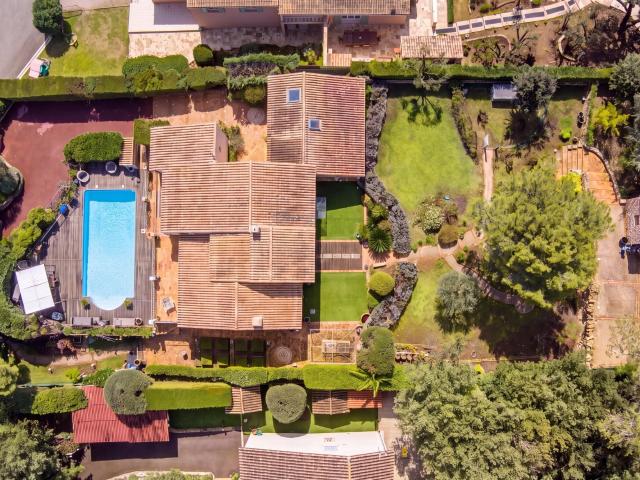 Villa Provençale Charmante dans une Communauté Privée m² La Turbie