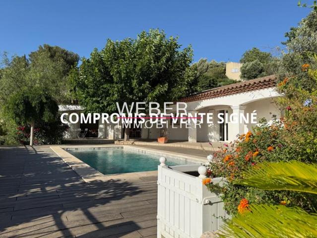VILLA PROCHE VILLAGE AVEC VUE COUP DE COEUR