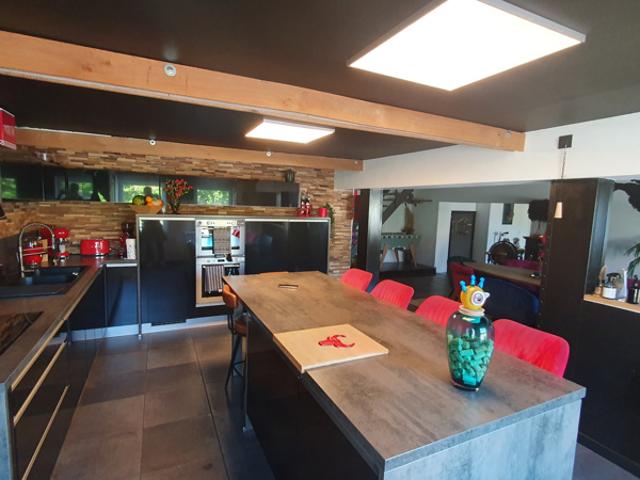 Villa Prestigieuse de 406 m2 avec Pool House et Piscine Inté