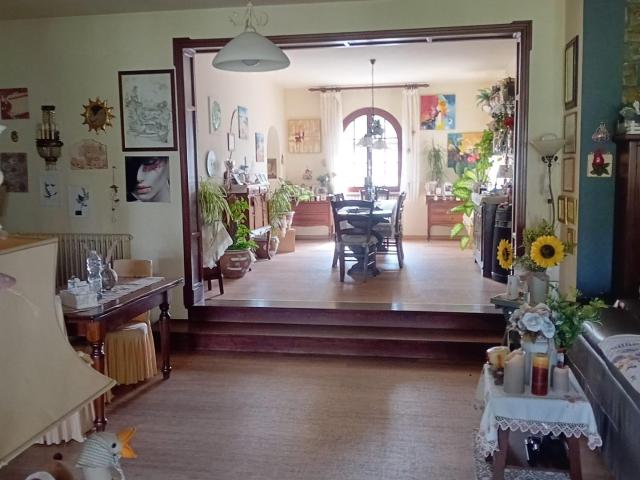 Villa Quadrifamiliari con terrazzo, Pisa marina di
