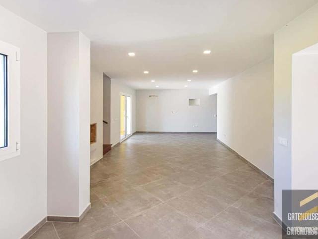 Villa renovada de 3 quartos em Vilamoura, resort Algarve G. 216m² Quarteira