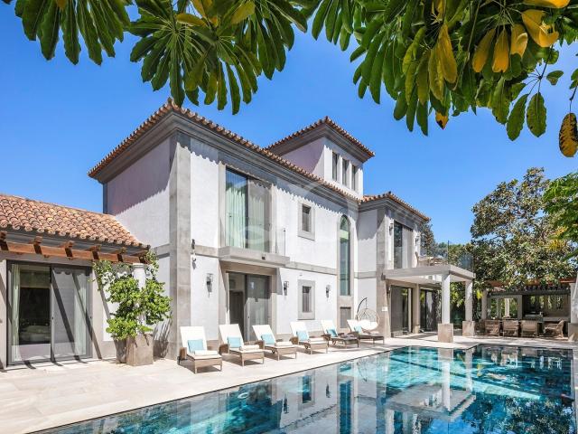 Villa renovada entre Quinta do Lago e Vale do Lobo 482m² Almancil