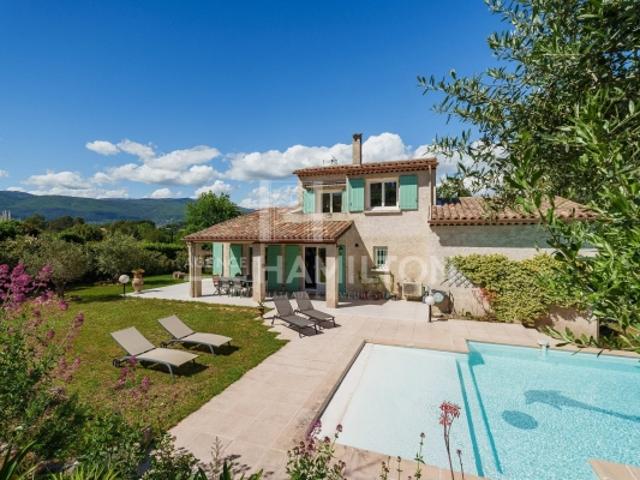 Villa rénovée aux portes de Valbonne