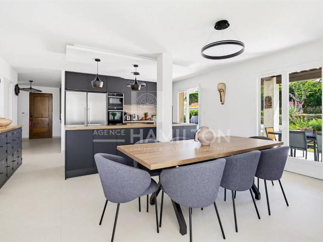 Villa rénovée aux portes de Valbonne m² Mouans Sartoux