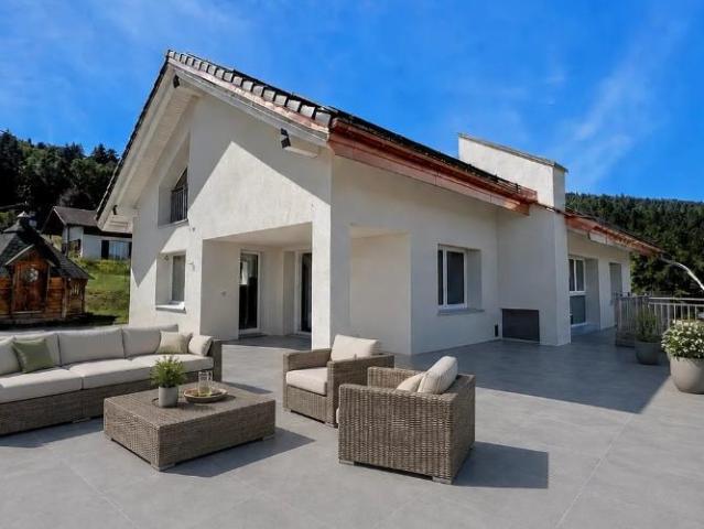 Villa rénovée de 6,5 pièces à Saint George