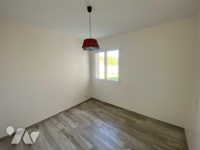 Villa récente à louer avec 4 chambres dans le centre du village de PEAUGRES !