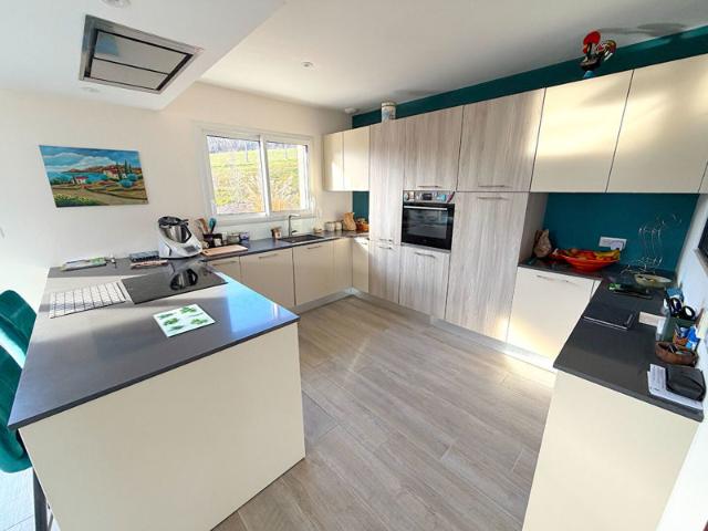 Villa récente de 118 m² avec garage de 50 m²
