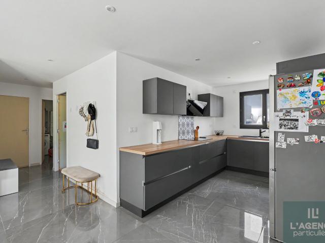Villa récente T4 de 88 m2 avec jardin
