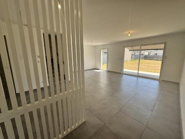 Villa récente T4 94.29m² avec jardin & garage