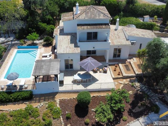 Villa reformada com piscina aquecida em São Bras de Alportel, Algarve Gatehouse internacional Algarve