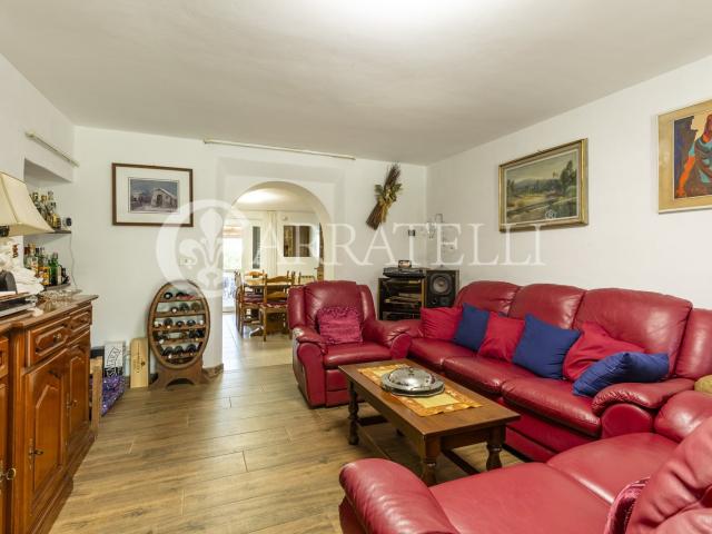 Villa ristrutturata con giardino privato a Castiglione del L. 200m² Castiglione del Lago