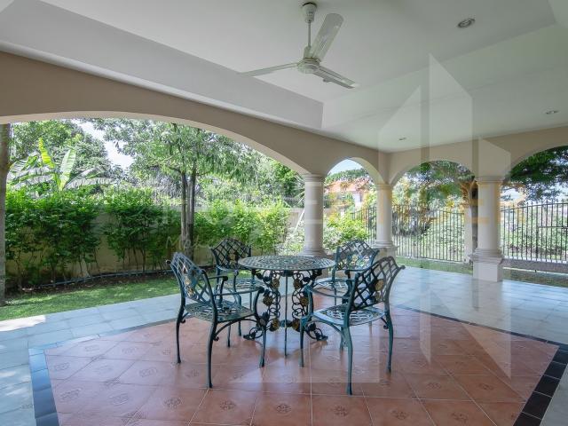 Villa River Side 5 bedrooms, for sale