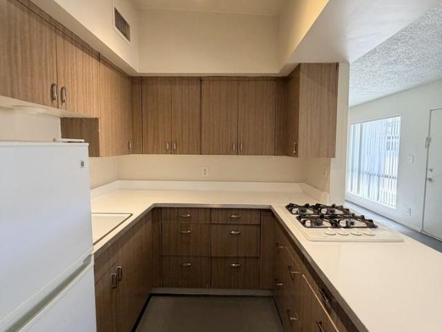 Villa Riviera 1 Bedroom Apartment for Rent at 3040 N 2nd St, Phoenix, AZ 85012