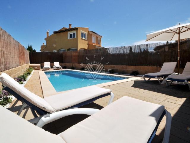 Villa con piscina privada, cerca del mar y del cas