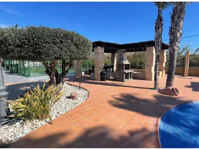 VILLA SAN JAIME EN ALQUILER