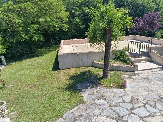 Villa sans vis à vis de 120.68 M2 avec piscine et terrain clos de 2680 M2 à AIGREMONT