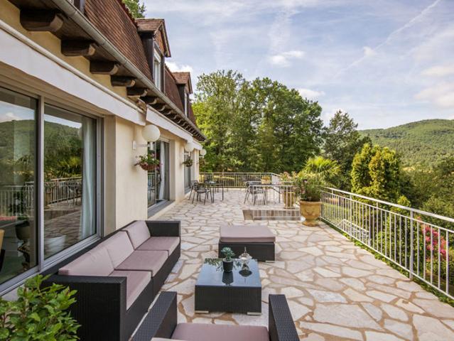 Villa Saint Vincent Du Pendit 10 pièce s 325 m2