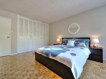 Villa Saint Jean Studio Apartment for Rent at 4150 Boul Saint Jean, Dollard Des Ormeaux, QC H9G 1X6 Lakeroad