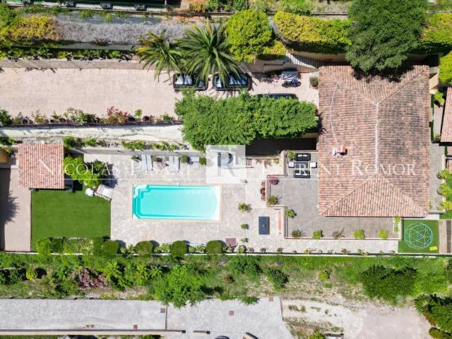 Villa Saint Laurent D'eze Proche Monaco 230m² Eze