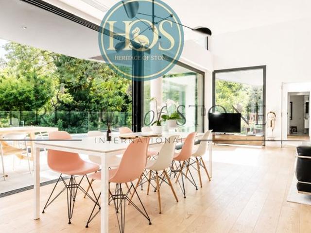 Villa • Saint Marc Jaumegarde
