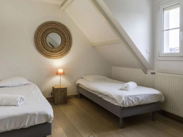 Villa • Serris