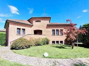 Villa singola in affitto a Bernareggio