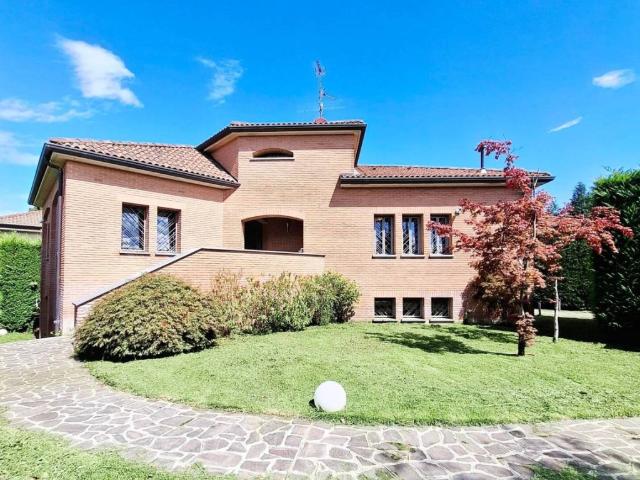 Villa singola in affitto a Bernareggio