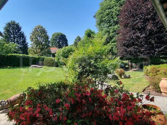 Villa singola in affitto a Cantù via Cascina Pelada