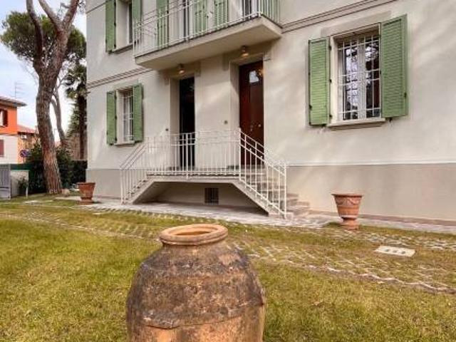 Villa singola in affitto a Casalecchio di Reno via Piave