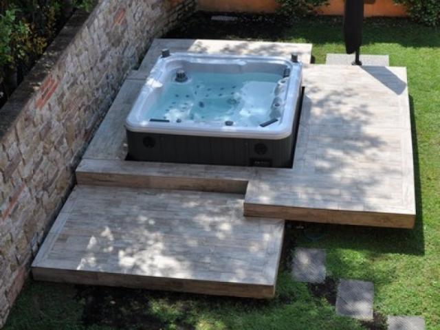 Villa Singola in Affitto a Forte Dei Marmi