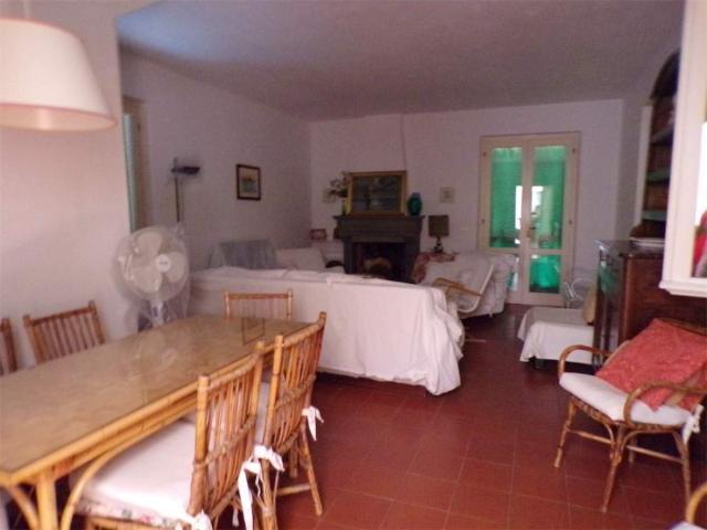 Villa Singola in affitto a Forte Dei Marmi Vittoria Apuana