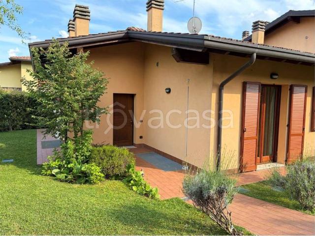 Villa singola in affitto a Moniga del Garda via Madonna