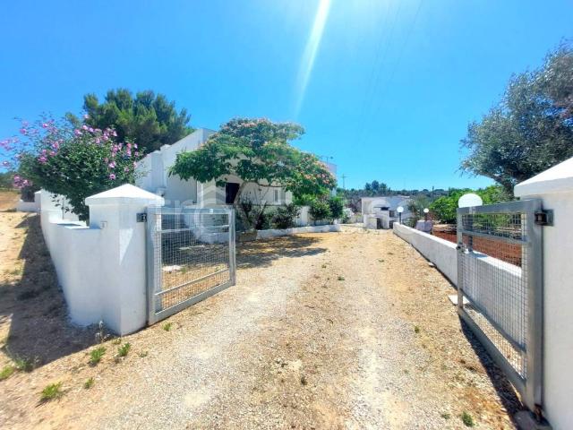 Villa singola in affitto a Morciano di Leuca via Scalelle, 92, Torre Vado