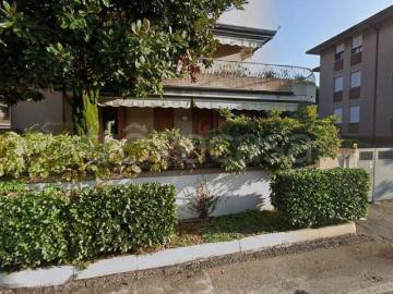 Villa singola in affitto a Padova via del Giglio, 14, San Bellino San Filippo Neri
