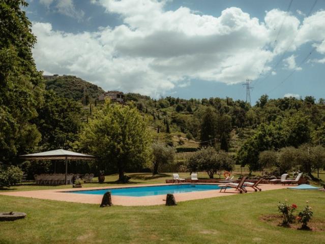 Villa Singola in Affitto a Pietrasanta Valdicastello Carducci