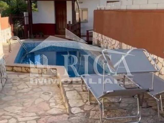 Villa singola in affitto ad Alcamo via dei Cavallucci Marini, Alcamo Marina