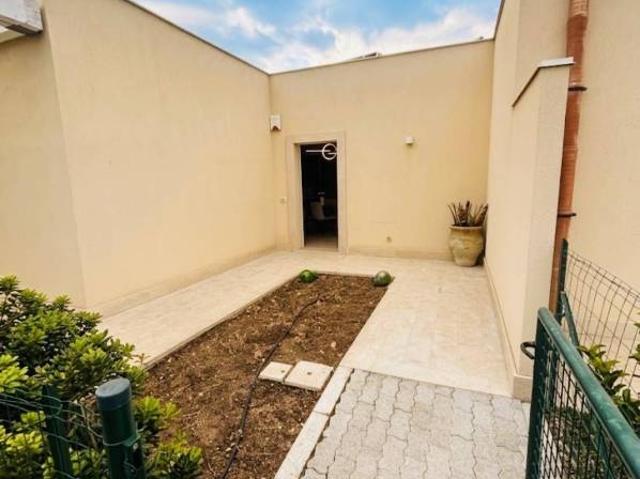 Villa singola in affitto ad Augusta