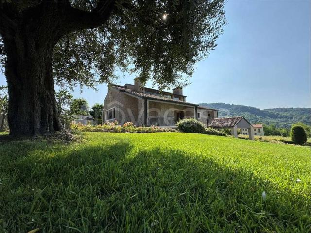 Villa singola in vendita a Tarzo via Rossini, 4
