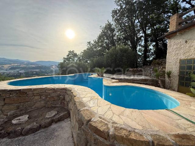 Villa singola in vendita a Tolentino