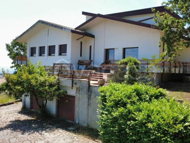 Villa singola in vendita a Torrecuso via Padre Rillo